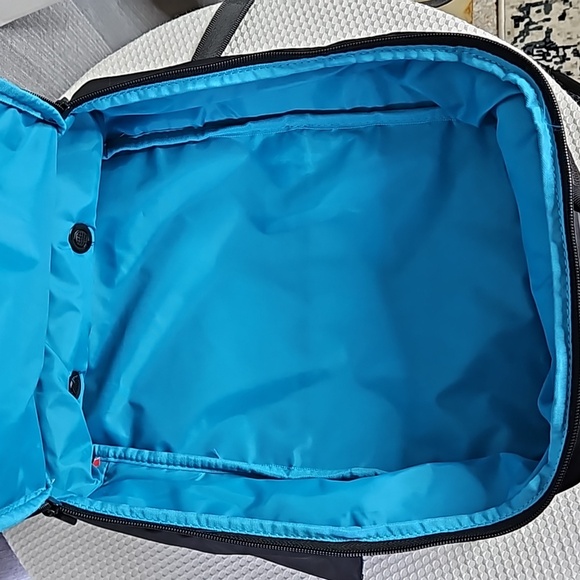 THE BOLD CO.-QUIVER 13L ESSENTIAL SPORT BAG IN BLACK - Picture 3 of 10